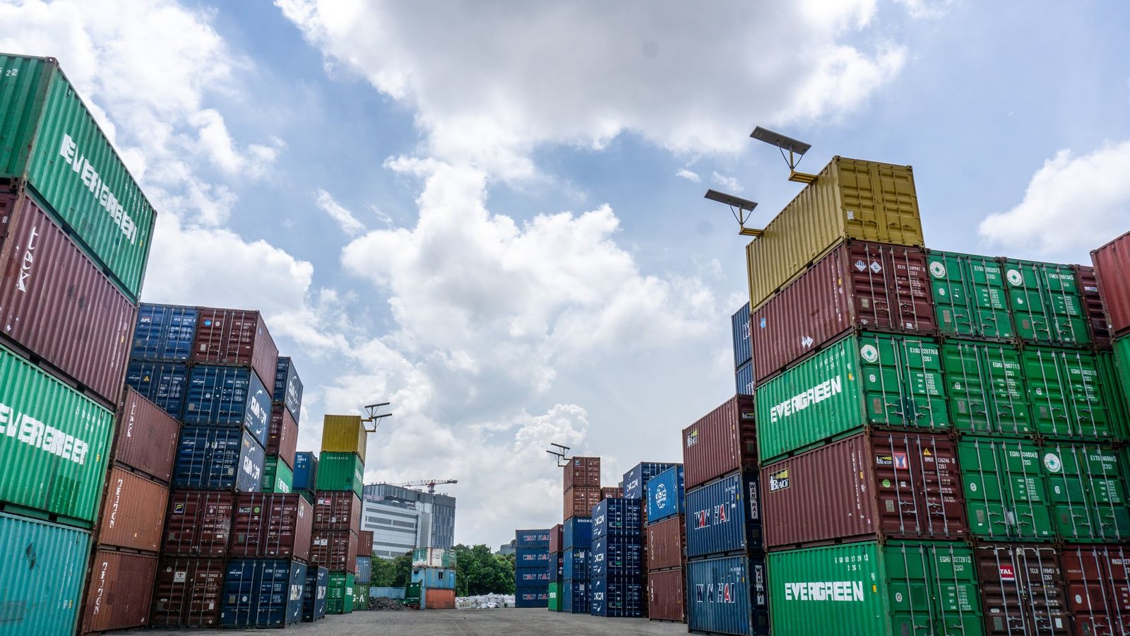 Container yard & warehouse