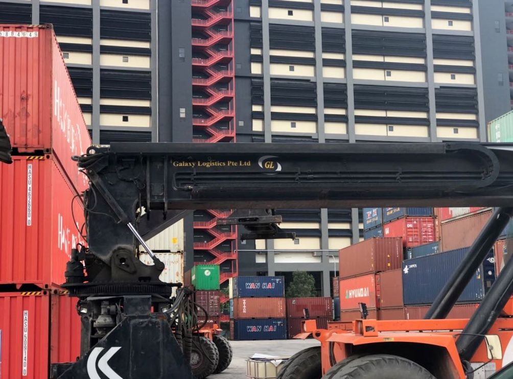 Loose cargo loading
